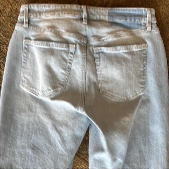 LOFT Girlfriend Jeans Light Indigo Straight Leg - Picture 11 of 15